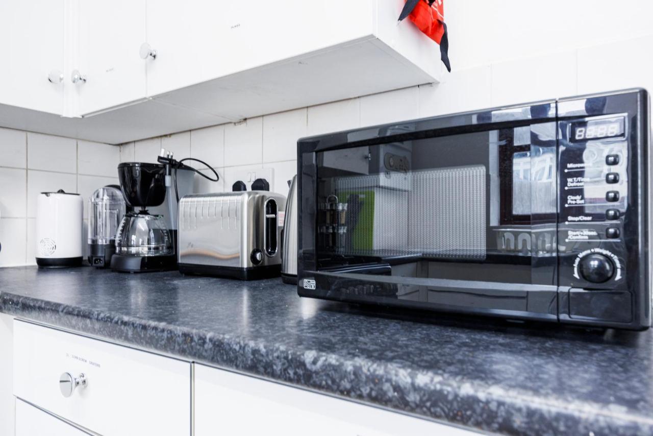 Lovely 2 Bd Hse With Parking Near Excel London Ngoại thất bức ảnh